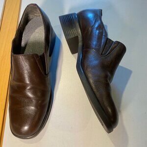 Borelli - Size 7.5M - Women's Brown Leather Loafers